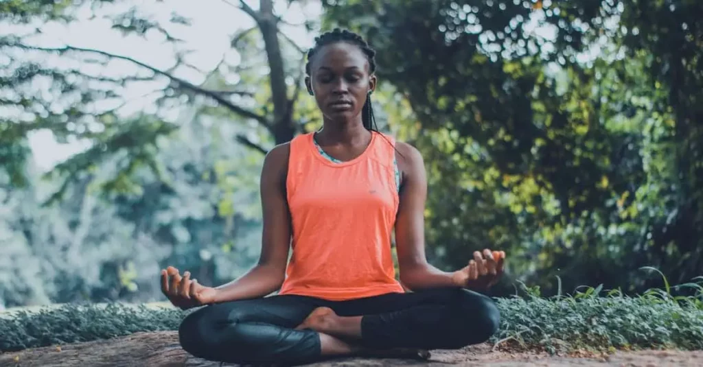 How to Deal with Anxiety Daily through mindfulness and meditation